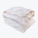 Ganzjährige Wolldecke MERINO BASIC