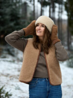 Women’s short alpaca wool vest – beige - Image 3