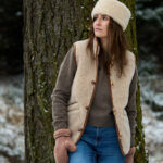 Damenweste aus Merinowolle mit Stehkragen – Beige