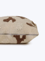 Wollkissen MERINO in Ecru, Reh und weiße Sternchen – Bild 3