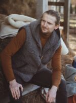 Men’s wool vest, a warm layer for your body