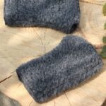 Woll-Fäustlinge – fingerlose Handschuhe – graphitfarben