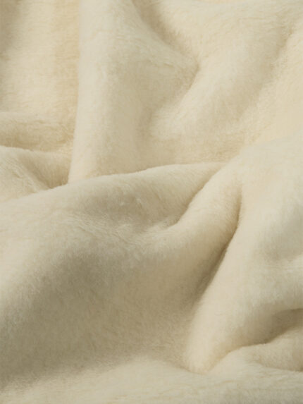 Materiał ecru wełniany