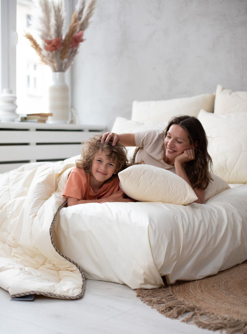 Ochraniacz na materac z wełny merino używany w sypialni, ochrona i komfort snu